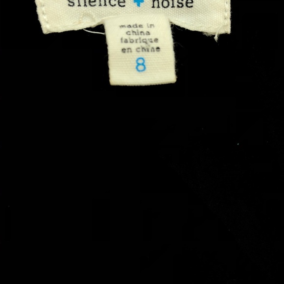 Silence+ Noise V Neck Dress 3/4 sleeve sz 8 - Picture 3 of 8